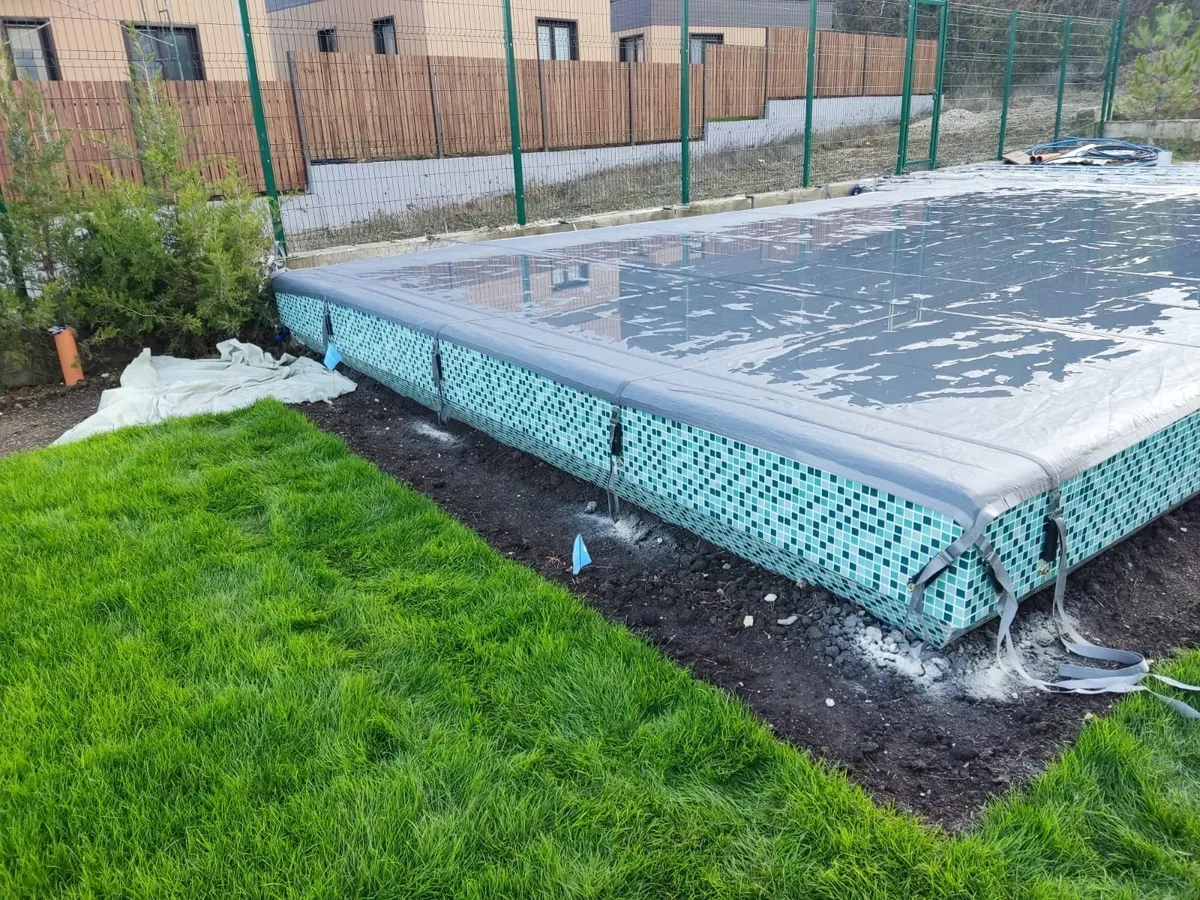 Батутное покрывало на бассейне в Ивантеевке